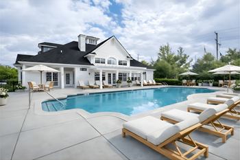 Resort-style pool & sundeck